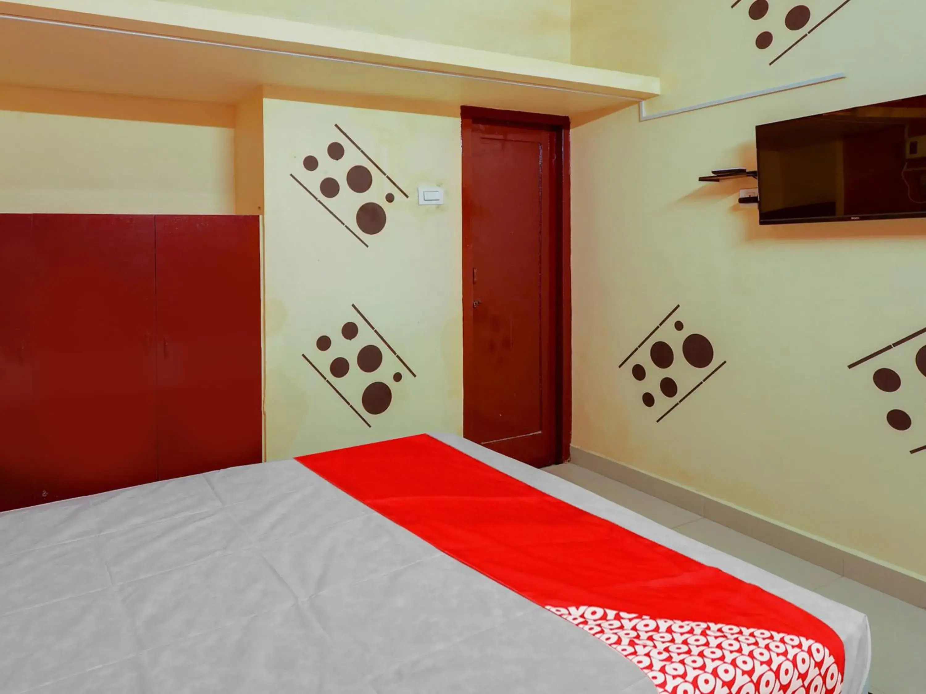 Bedroom, Bed in Hotel O Vsv Guest House Maduravoyal Bedroom, Bed in Hotel O Vsv Guest House Maduravoyal