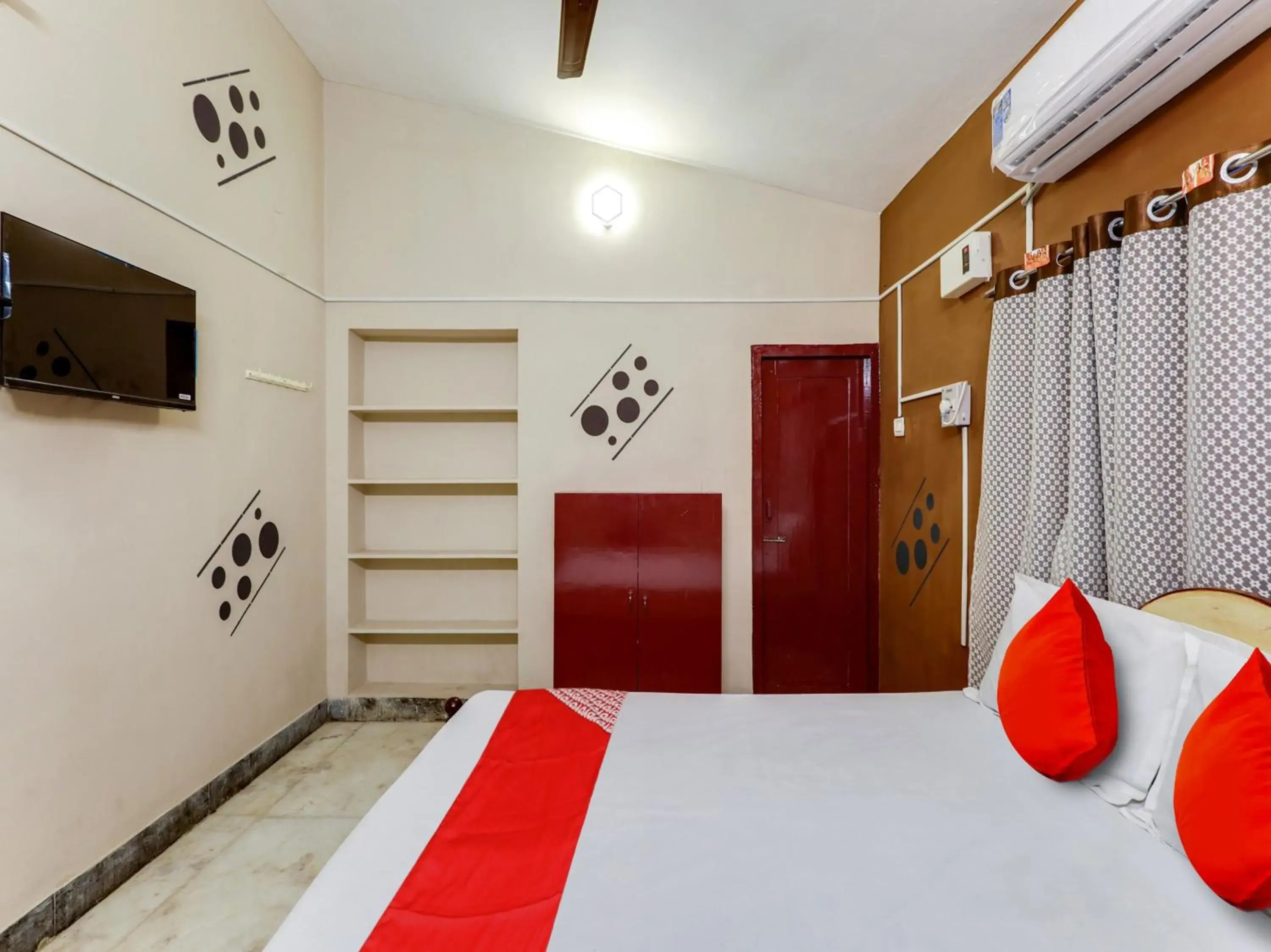 Bedroom, Bed in Hotel O Vsv Guest House Maduravoyal Bedroom, Bed in Hotel O Vsv Guest House Maduravoyal