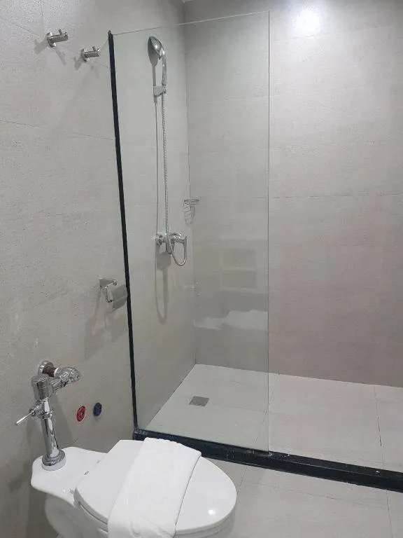 Travelite Hotel Legarda