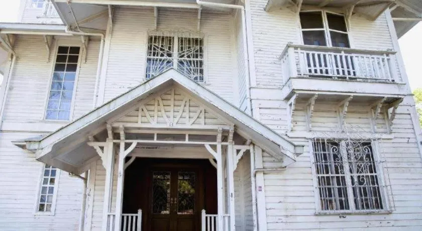 Travelite Hotel Legarda