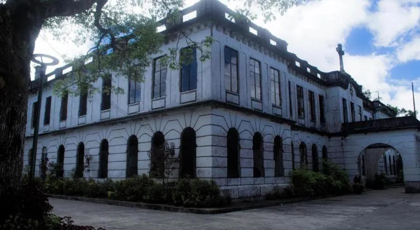 Travelite Hotel Legarda