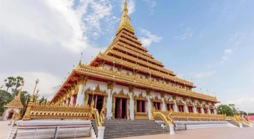 Gasser Park & Residence