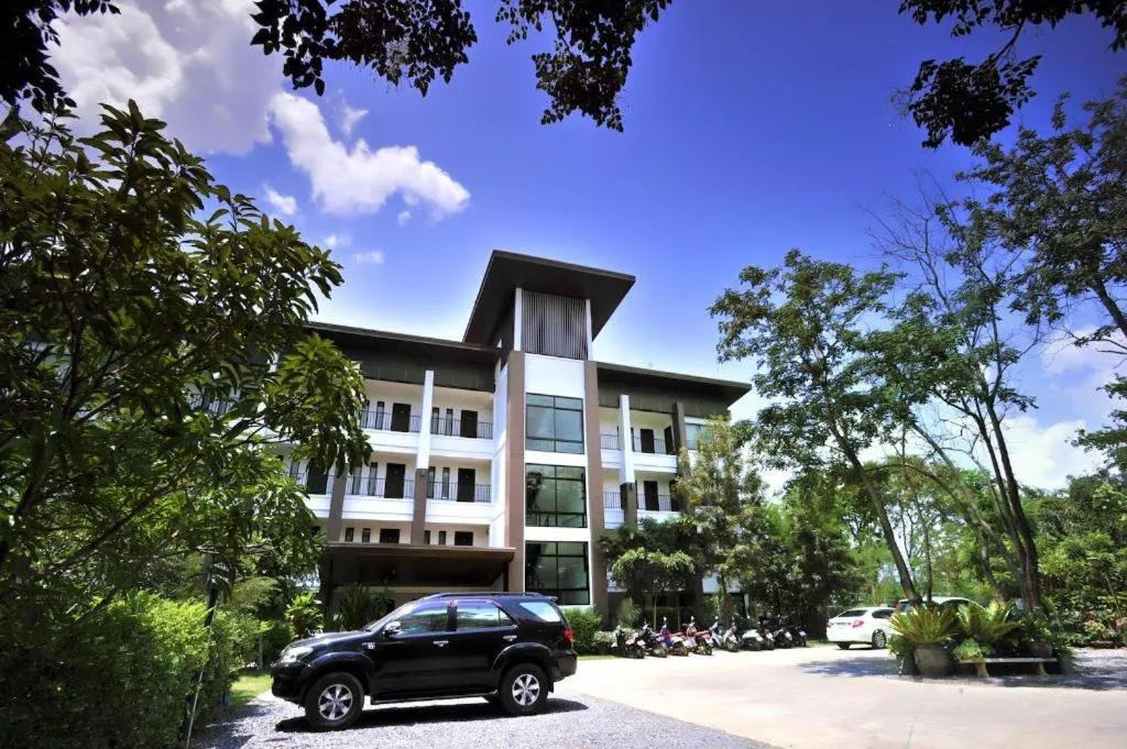 Gasser Park & Residence