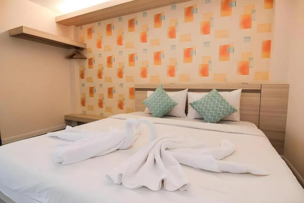 Bed in Klang Muang @ Nongkhai Hotel