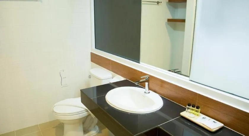 B2 Hat Yai Rat Uthit Boutique & Budget Hotel