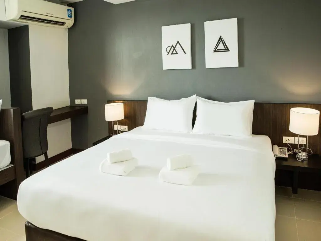 Bed in B2 Hat Yai Rat Uthit Boutique & Budget Hotel Bed in B2 Hat Yai Rat Uthit Boutique & Budget Hotel