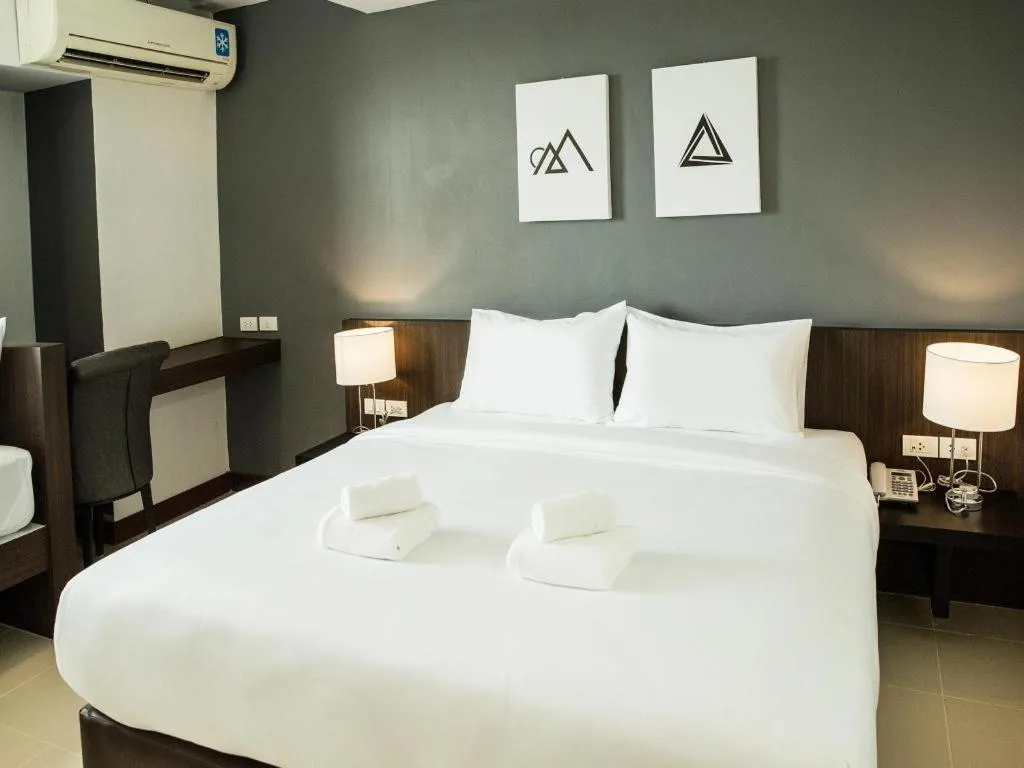 Bed in B2 Hat Yai Rat Uthit Boutique & Budget Hotel