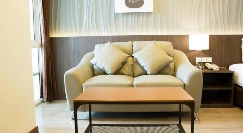 B2 Hat Yai Rat Uthit Boutique & Budget Hotel