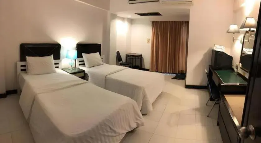 Bed in S.C. Heritage Hotel Bed in S.C. Heritage Hotel