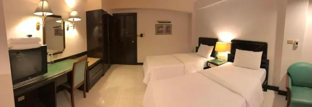 Bed in S.C. Heritage Hotel Bed in S.C. Heritage Hotel