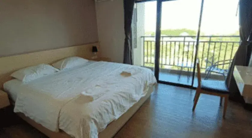 Bed in L Hotel Bed in L Hotel