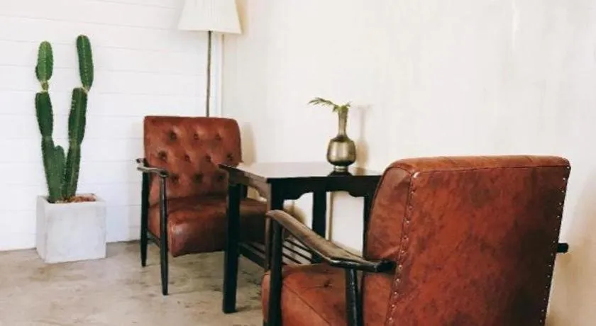 Khemjit cafe' and bed