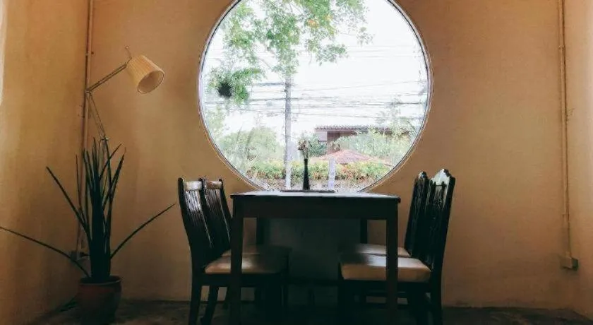 Khemjit cafe' and bed