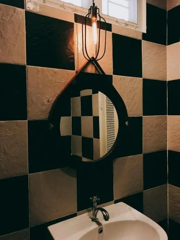 Khemjit cafe' and bed Khemjit cafe' and bed