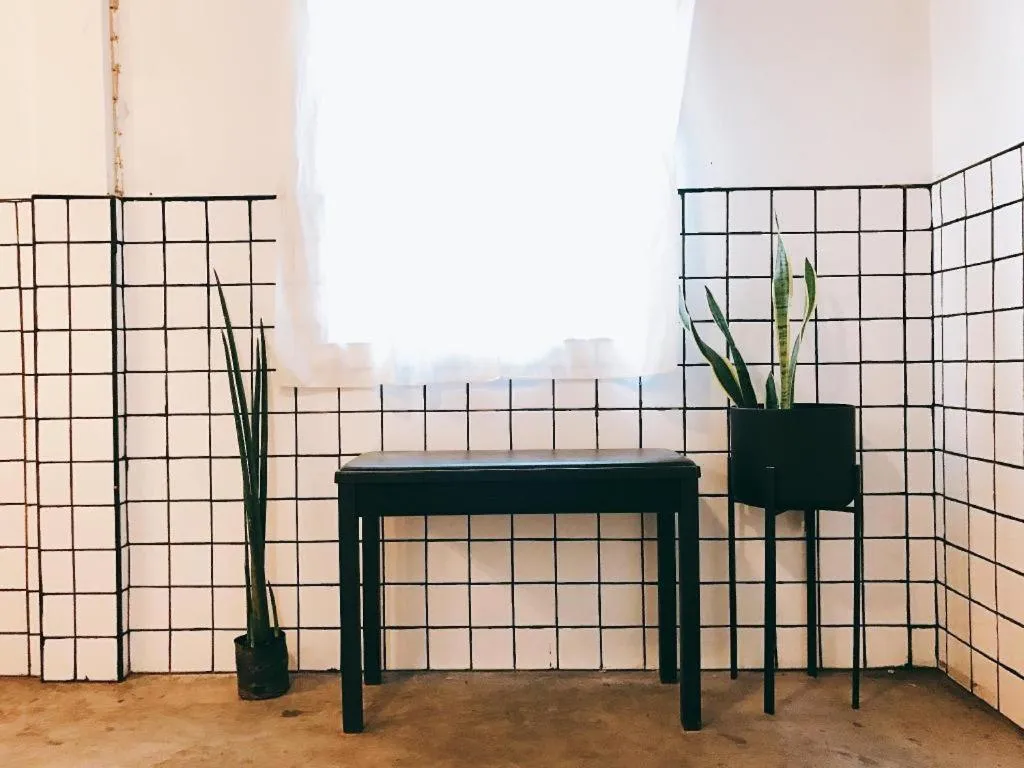 Khemjit cafe' and bed