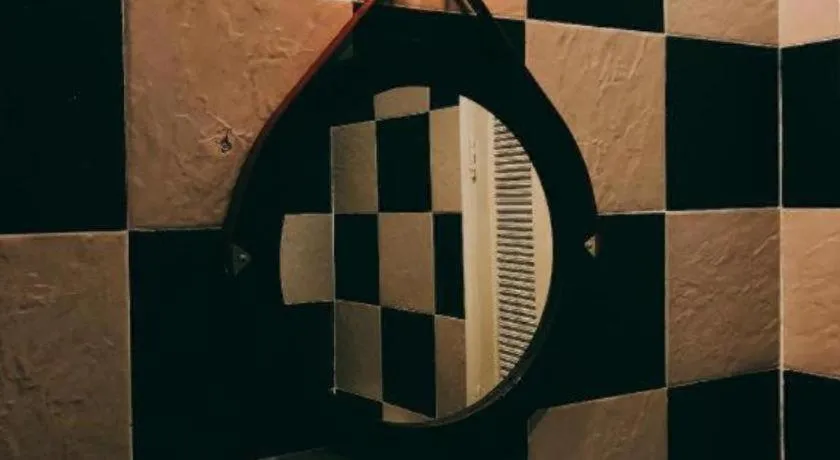 Khemjit cafe' and bed