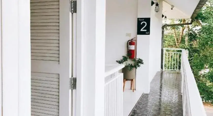 Khemjit cafe' and bed Khemjit cafe' and bed