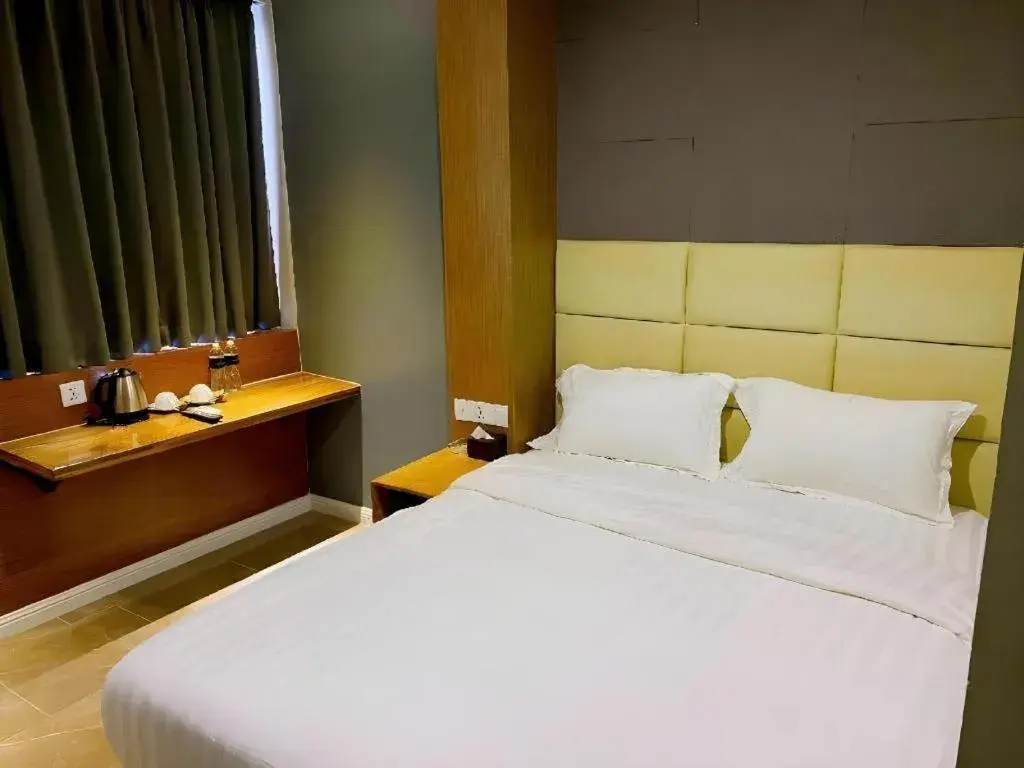 Bed in Hotel Mutiara Kota Tua Bed in Hotel Mutiara Kota Tua