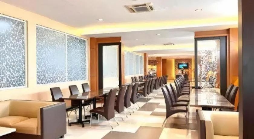 Horison Kota Lama Semarang