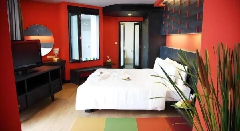 Bed in The Sez Hotel Bangsaen