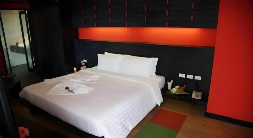 Bed in The Sez Hotel Bangsaen