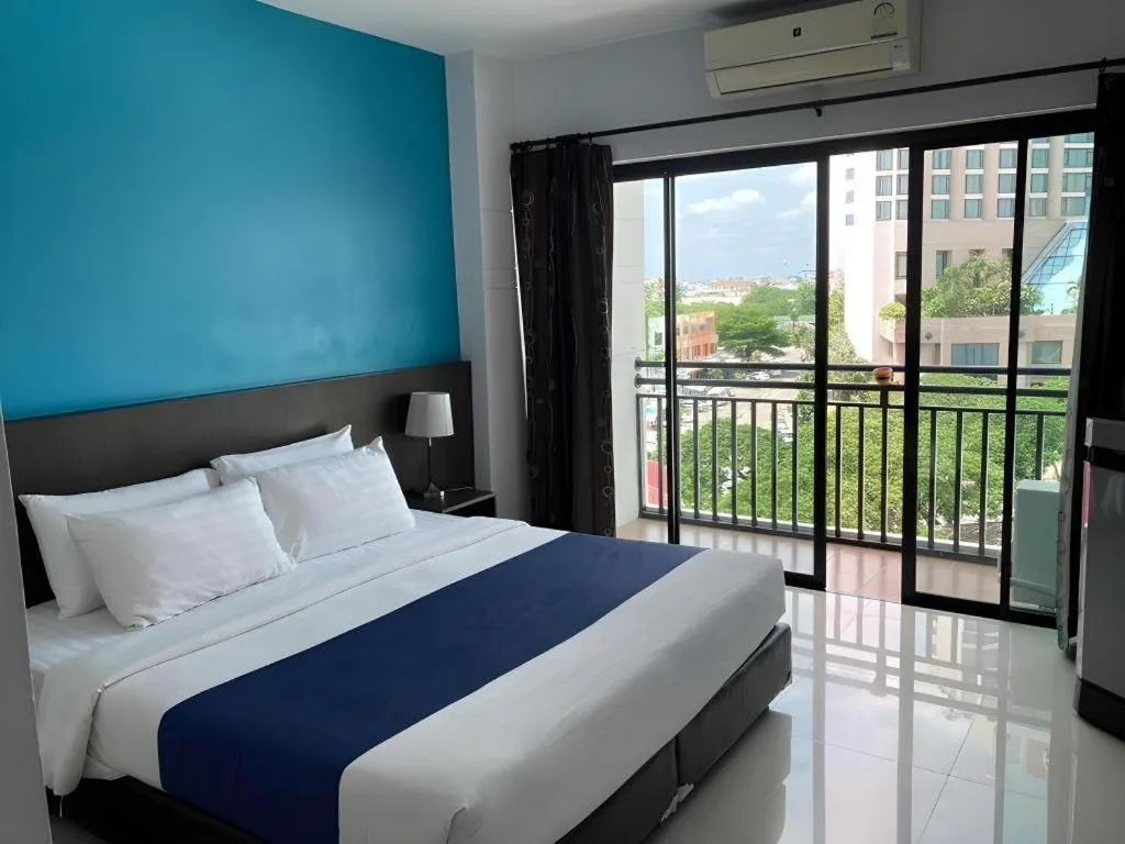 Bed in Chada Veranda Hotel