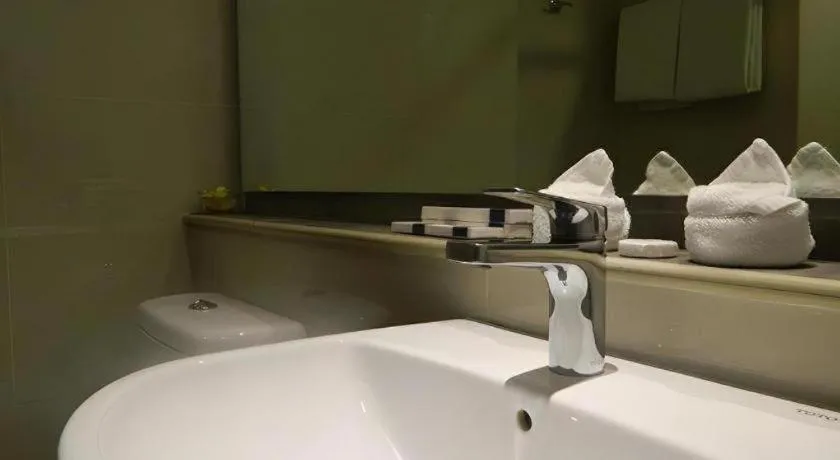 Wing Hotel Kualanamu Airport