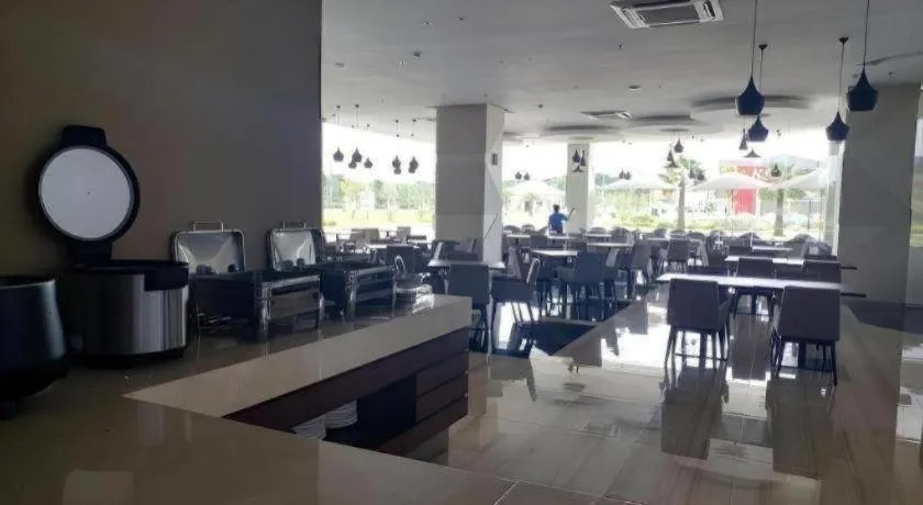 Wing Hotel Kualanamu Airport