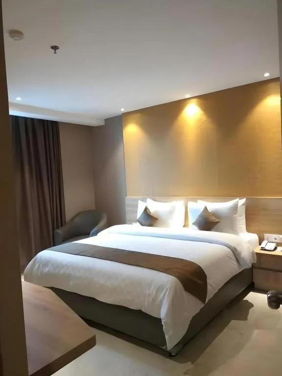 Bed in Wing Hotel Kualanamu Airport