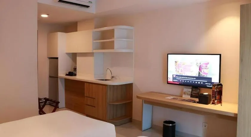 Bed in Wing Hotel Kualanamu Airport