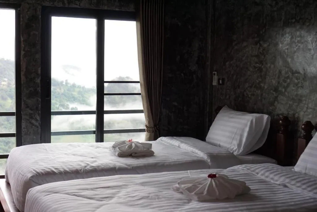 Bed in 101 Tea Green View