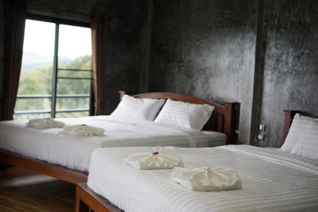 Bed in 101 Tea Green View