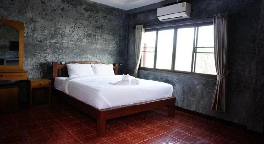 Bed in 101 Tea Green View