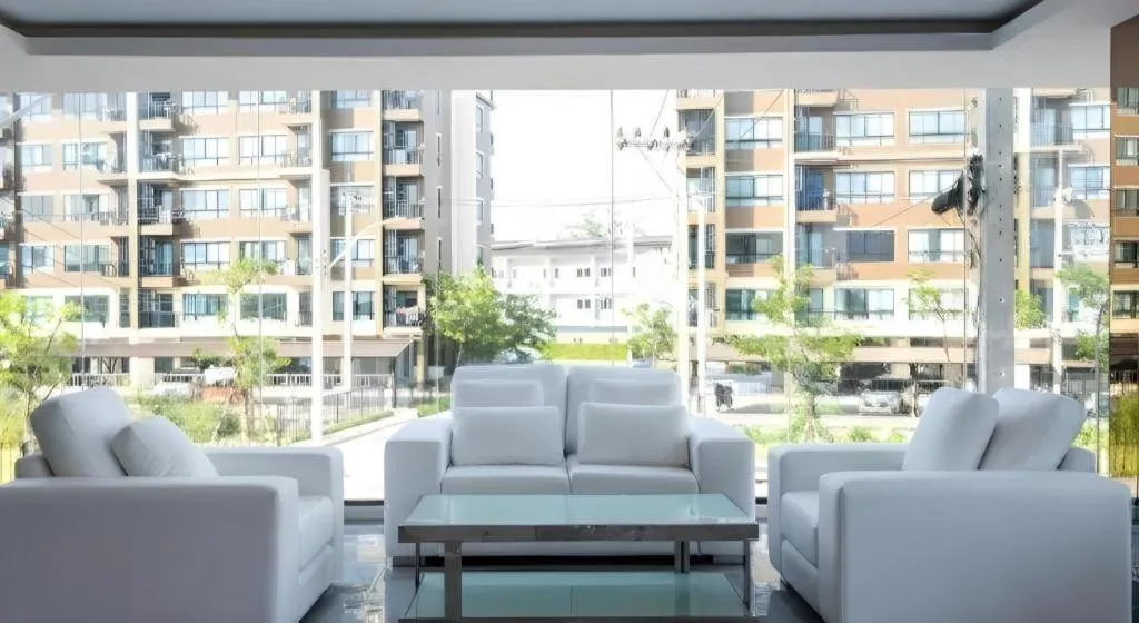 B2 Korat Premier Hotel