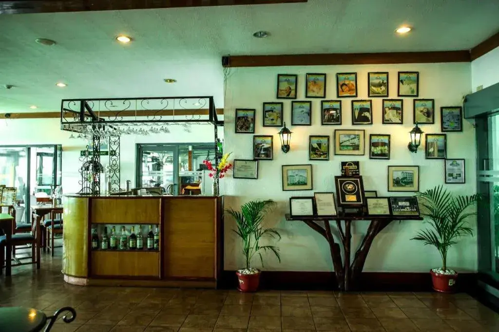 Days Hotel by Wyndham Tagaytay Days Hotel by Wyndham Tagaytay