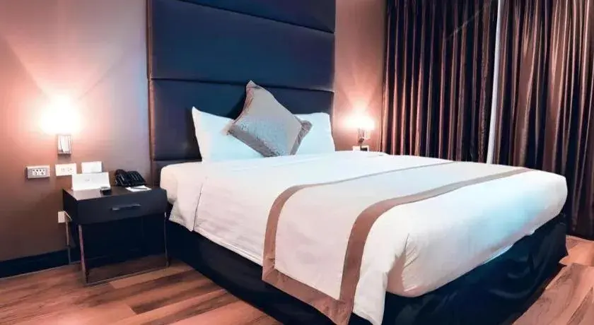 Bed in F1 Hotel Manila Bed in F1 Hotel Manila