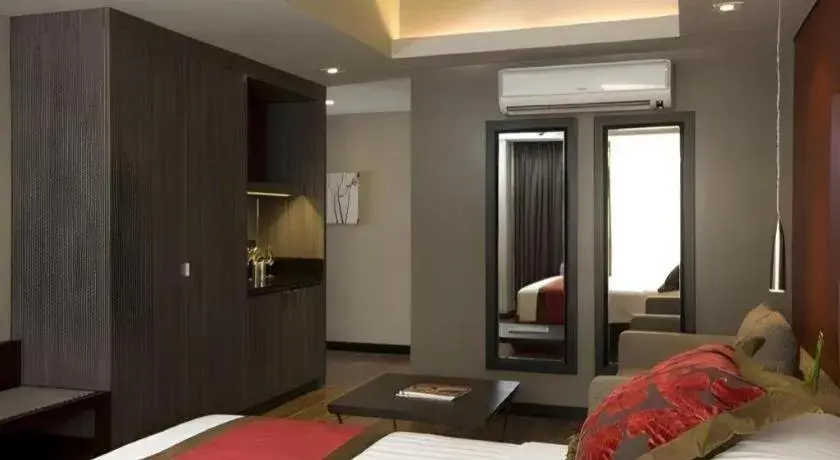 Bed in F1 Hotel Manila Bed in F1 Hotel Manila