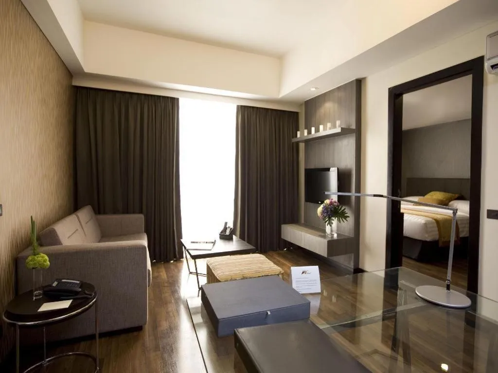 Bed in F1 Hotel Manila