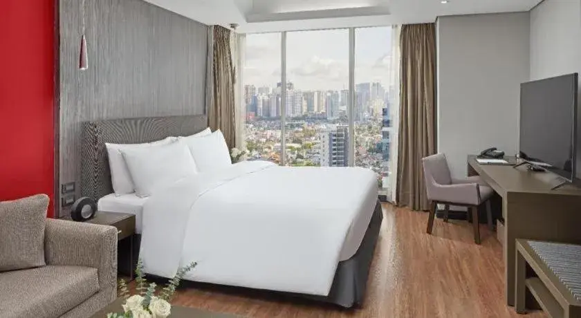 Bed in F1 Hotel Manila Bed in F1 Hotel Manila