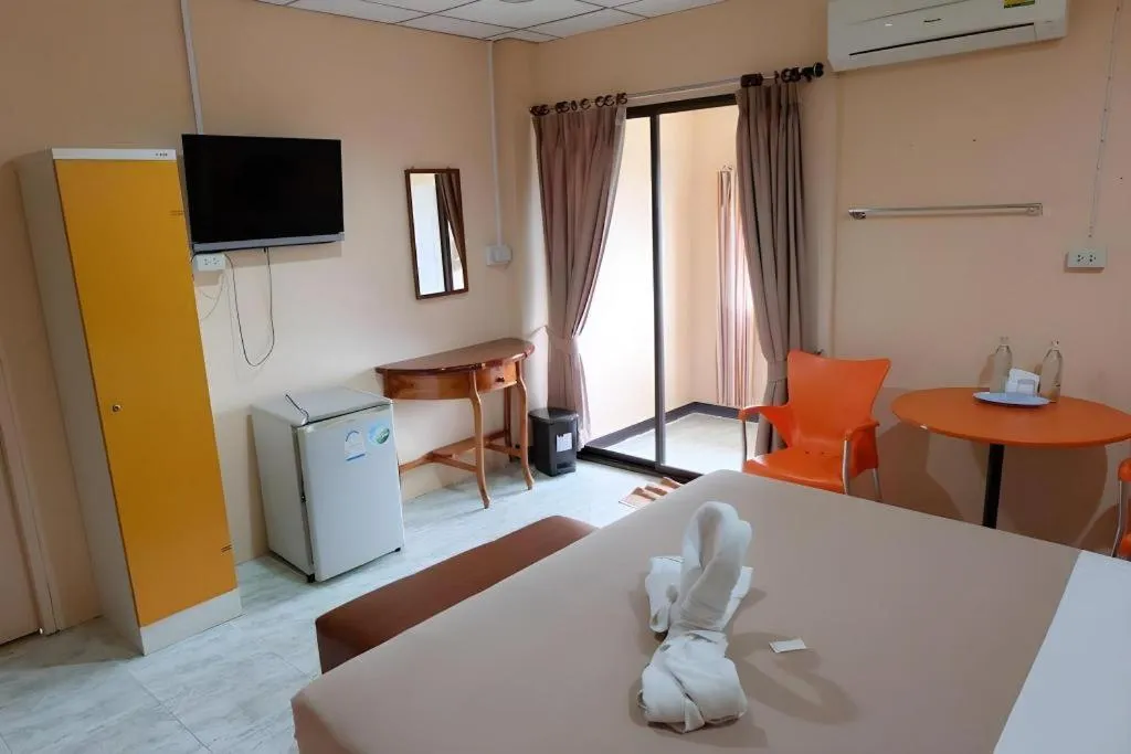 Bed in Sananwan Palace