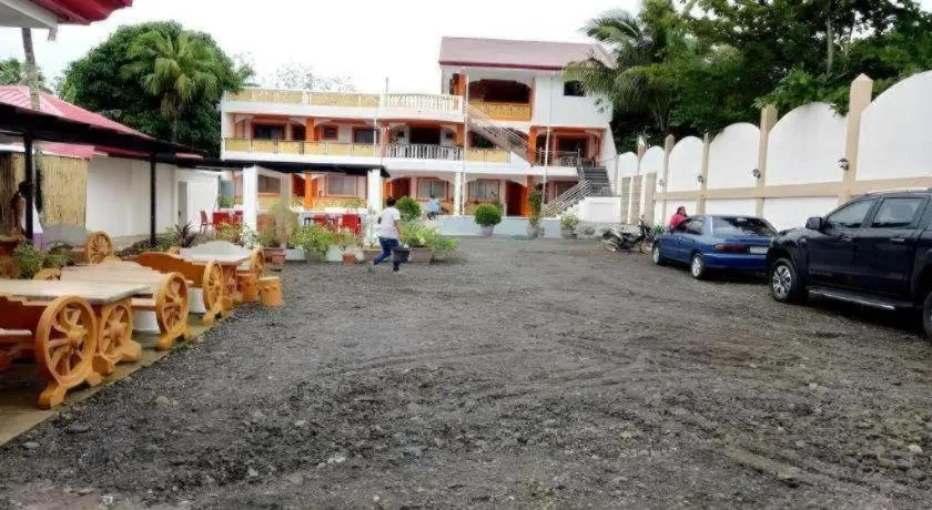 Palm Grove Saud Holiday Complex Hotel