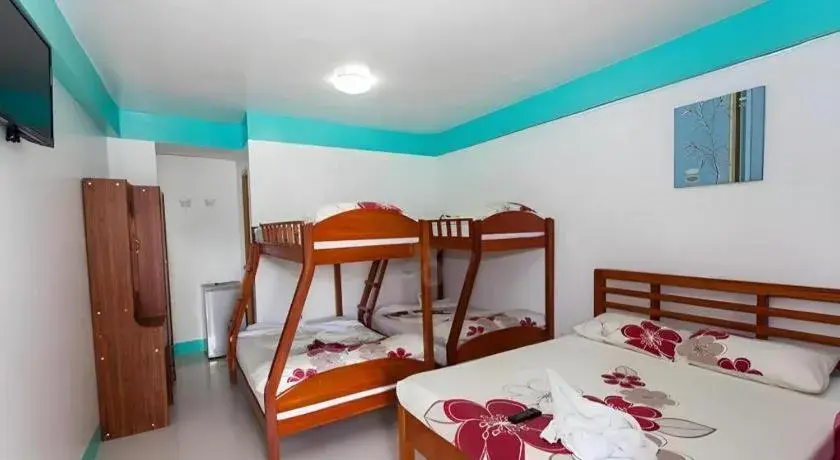 Bed in Palm Grove Saud Holiday Complex Hotel Bed in Palm Grove Saud Holiday Complex Hotel