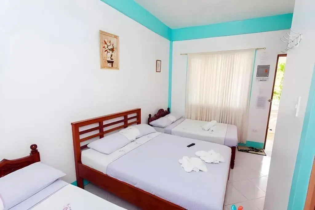 Bed in Palm Grove Saud Holiday Complex Hotel Bed in Palm Grove Saud Holiday Complex Hotel