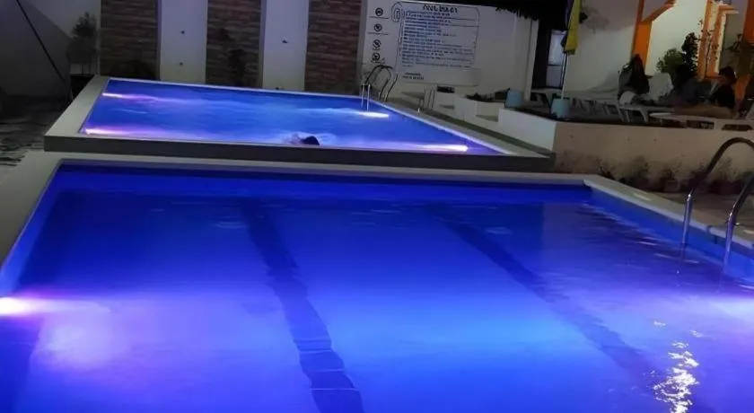 Palm Grove Saud Holiday Complex Hotel