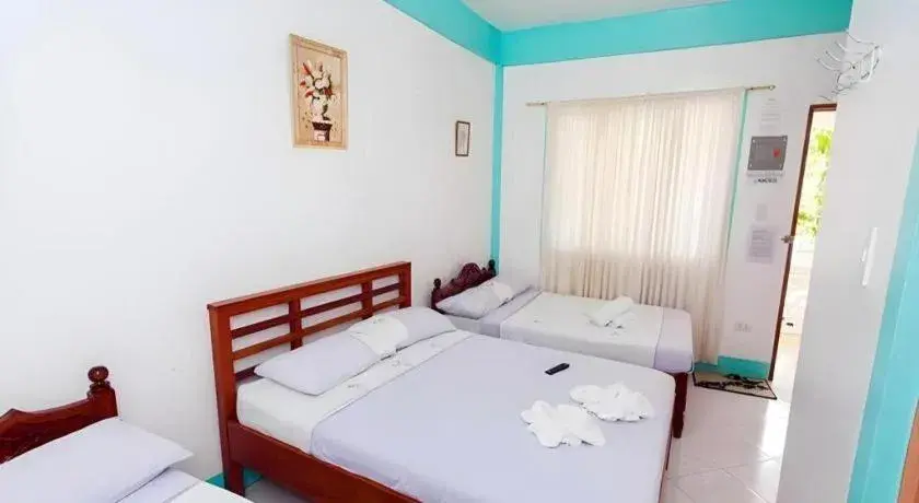 Bed in Palm Grove Saud Holiday Complex Hotel Bed in Palm Grove Saud Holiday Complex Hotel