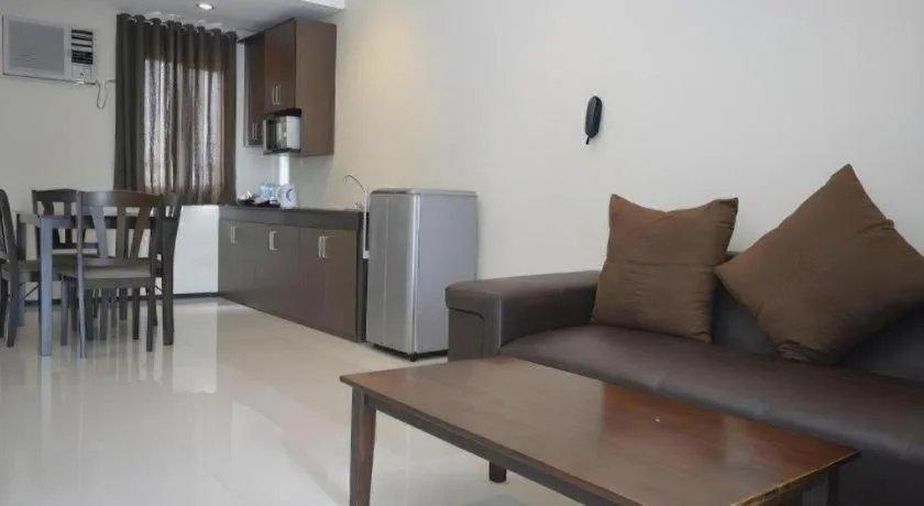 Mallberry Suites Business Hotel