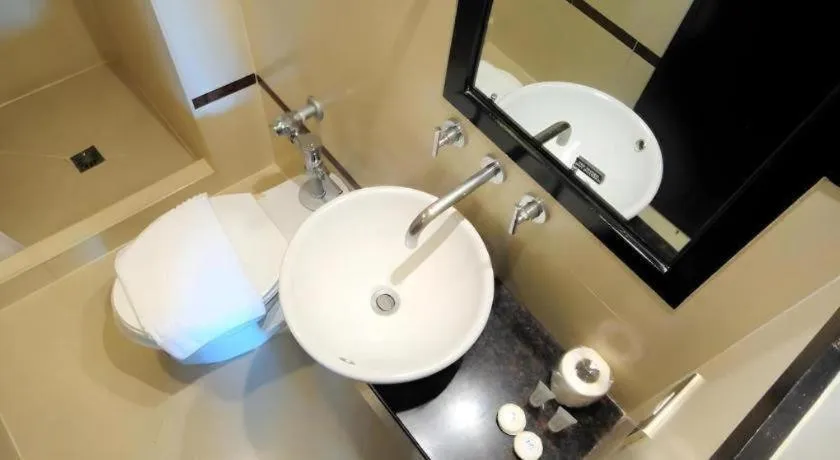 Mallberry Suites Business Hotel