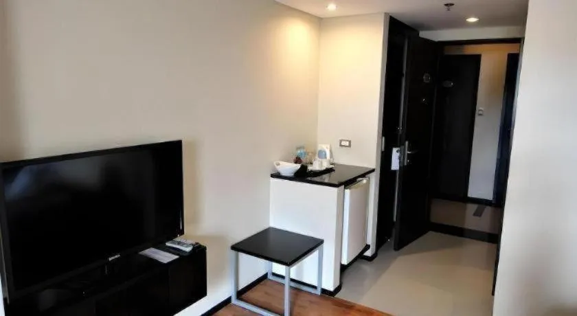 Mallberry Suites Business Hotel