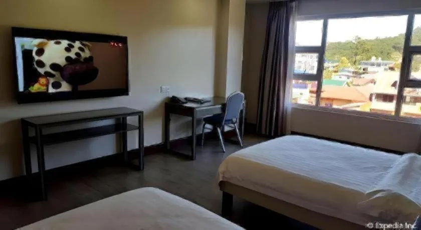 Bed in Newtown Plaza Hotel