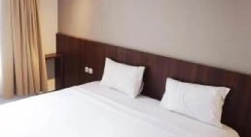 Bed in Bianco Costel